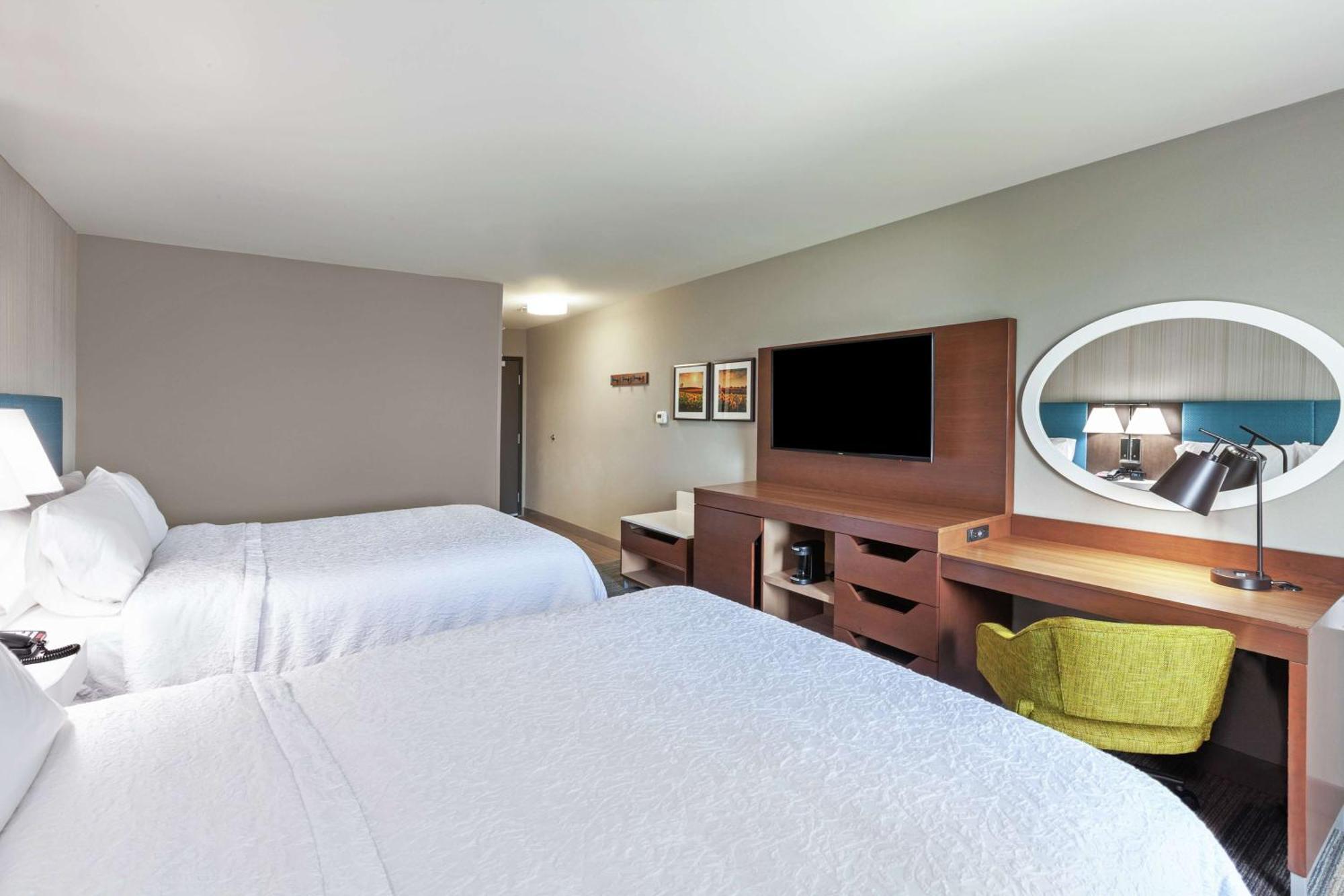 Hampton Inn Gardner Экстерьер фото