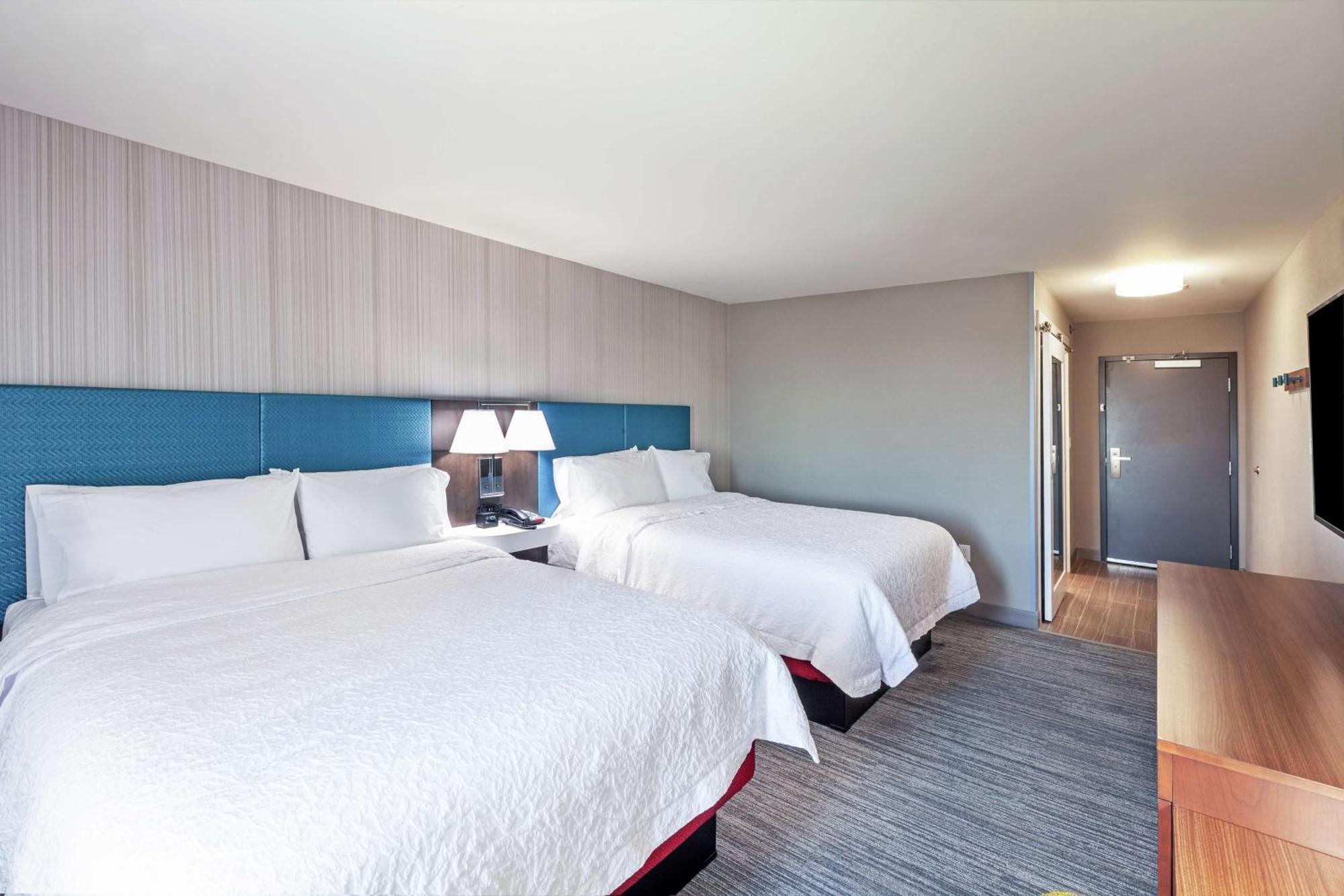 Hampton Inn Gardner Экстерьер фото